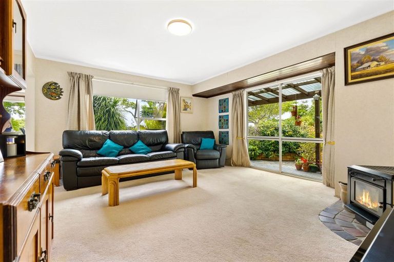 Photo of property in 45 Bethells Road, Waitakere, Henderson, 0782