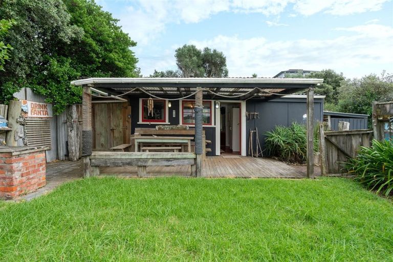 Photo of property in 71 Rua Avenue, Waitarere Beach, Levin, 5510