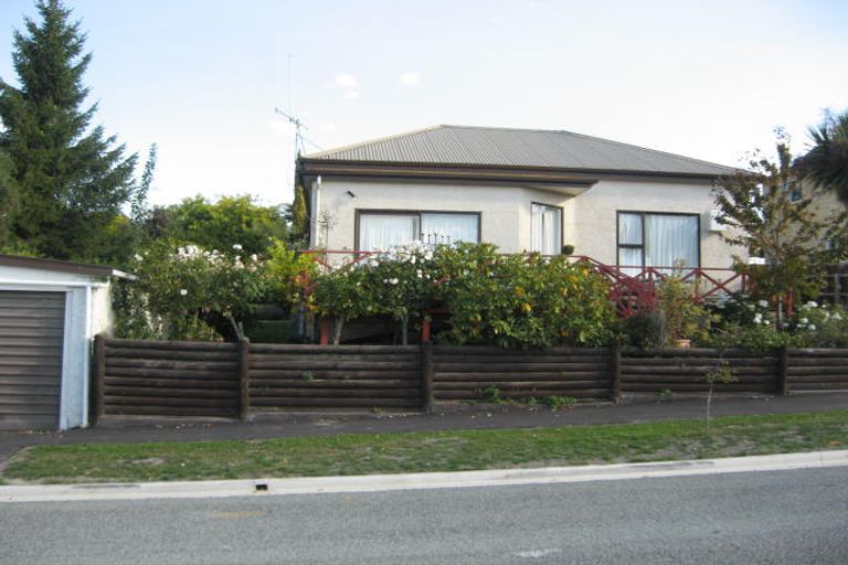 Photo of property in 210 Douglas Street, Highfield, Timaru, 7910