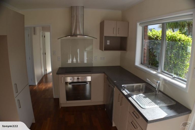 Photo of property in 2/57 Francis Street, Hauraki, Auckland, 0622