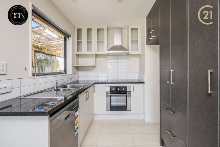 Photo of property in 9 Totara Meadows Court, Wiri, Auckland, 2104