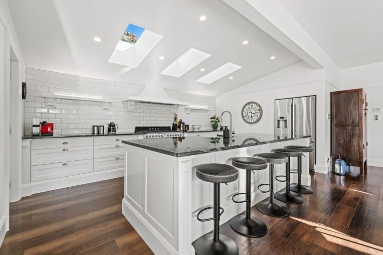 Photo of property in 62 Bretts Road, St Albans, Christchurch, 8052