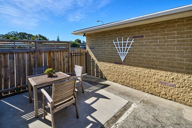 Photo of property in 18 Anthony Grove, Paraparaumu Beach, Paraparaumu, 5032