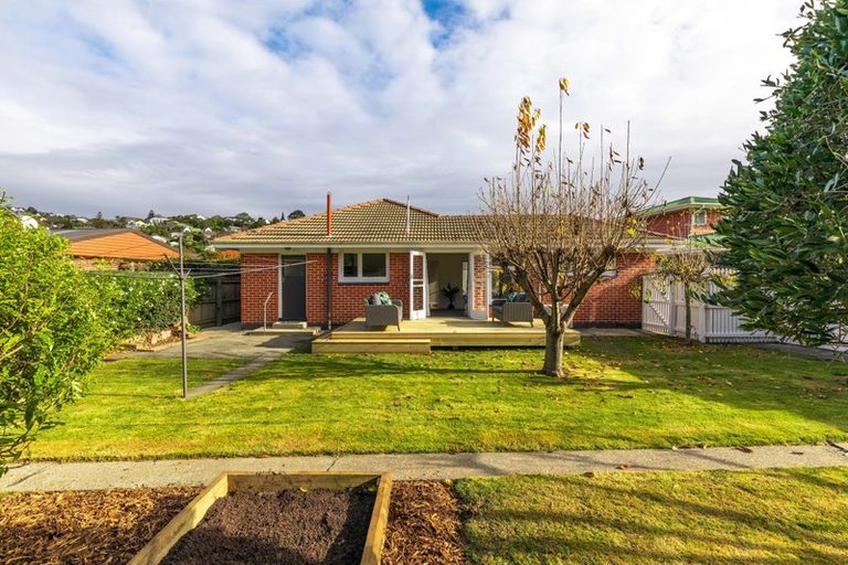 Photo of property in 18 Remuera Avenue, Cashmere, Christchurch, 8022