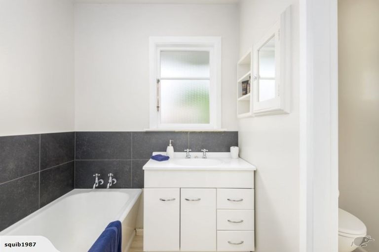 Photo of property in 1 Dalton Place, Burnside, Christchurch, 8053