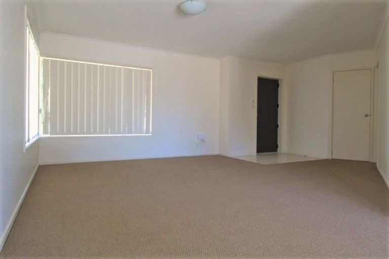 Photo of property in 129 Stancombe Road, Flat Bush, Auckland, 2016