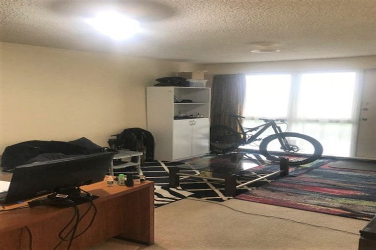 Photo of property in 25 Finnimore Terrace, Vogeltown, Wellington, 6021