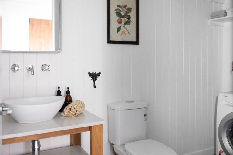 Photo of property in 32 Te Aute Road, Havelock North, 4130