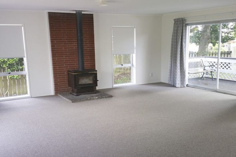 Photo of property in 129 Settlement Road, Papakura, 2110