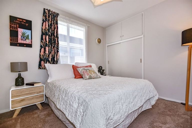 Photo of property in 41 Effingham Street, North New Brighton, Christchurch, 8083