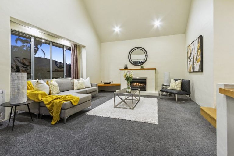 Photo of property in 4 Monkton Close, Greenhithe, Auckland, 0632