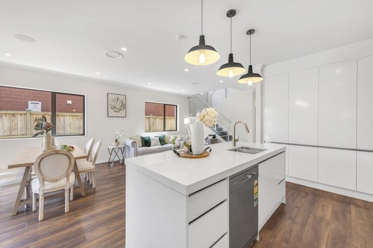 Photo of property in 11 Hangahai Road, Flat Bush, Auckland, 2019