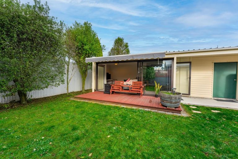 Photo of property in 19 Oxford Street, West End, Timaru, 7910