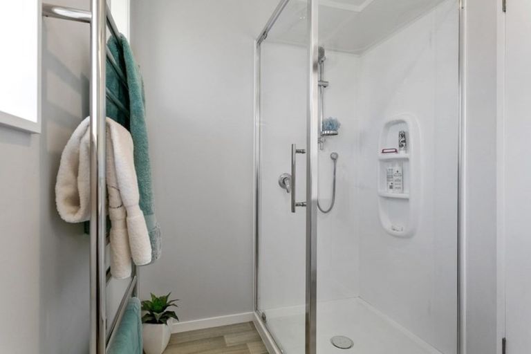 Photo of property in 9 Woodstock Crescent, Leamington, Cambridge, 3432