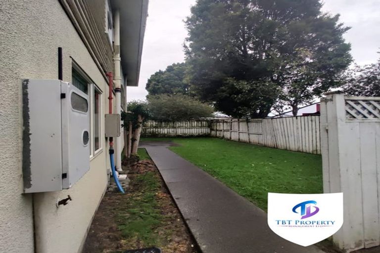 Photo of property in 3/240 Pakuranga Road, Pakuranga Heights, Auckland, 2010