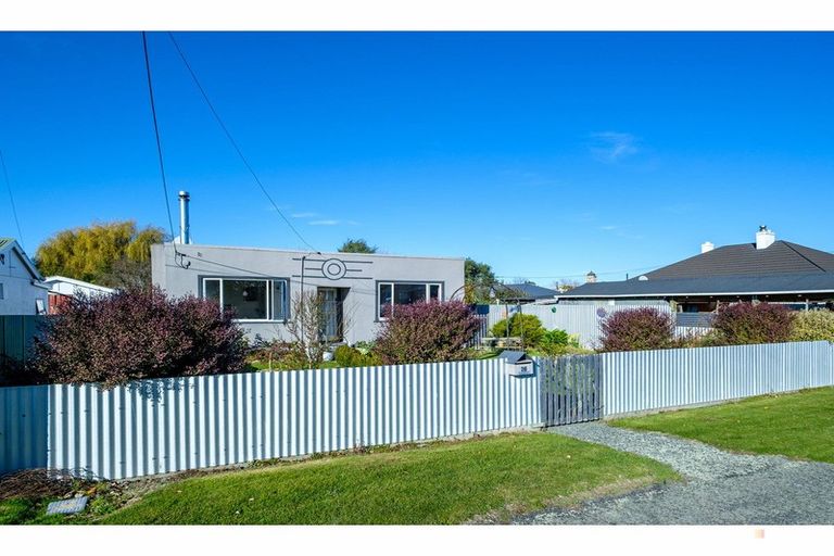 Photo of property in 26 Augustine Street, Waimate, 7924