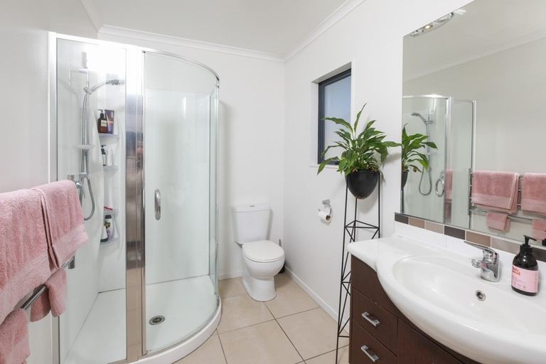 Photo of property in 14 Madison Street, Cambridge, 3434