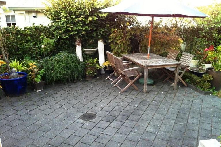 Photo of property in 65 Simla Avenue, Havelock North, 4130