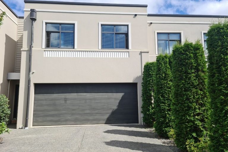 Photo of property in 8 Country Club Terrace, Northwood, Christchurch, 8051