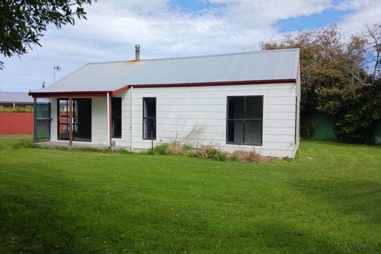 Photo of property in 4 Allens Lane, Clive, 4102