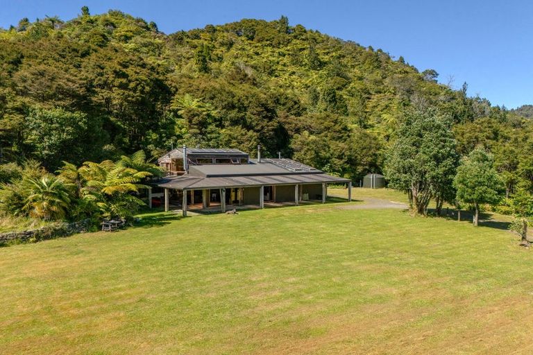 Photo of property in 820 The 309 Road, Waiau, Coromandel, 3581