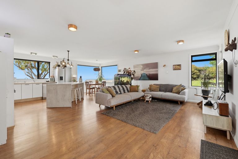Photo of property in 8 Ellersley Street, Halfway Bush, Dunedin, 9010