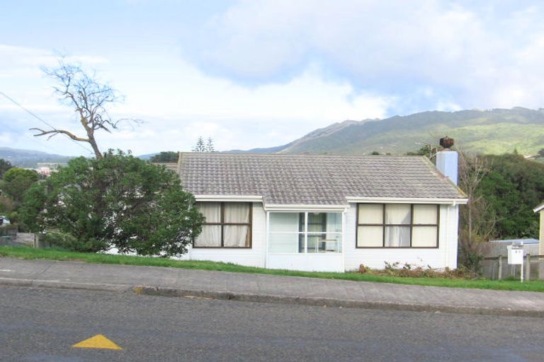 Photo of property in 85 Waiuta Street, Titahi Bay, Porirua, 5022