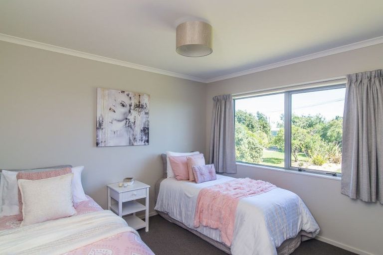Photo of property in 355 Te Horo Beach Road, Te Horo Beach, Otaki, 5581