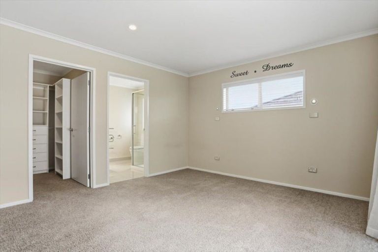 Photo of property in 82 Golden Sands Drive, Papamoa Beach, Papamoa, 3118