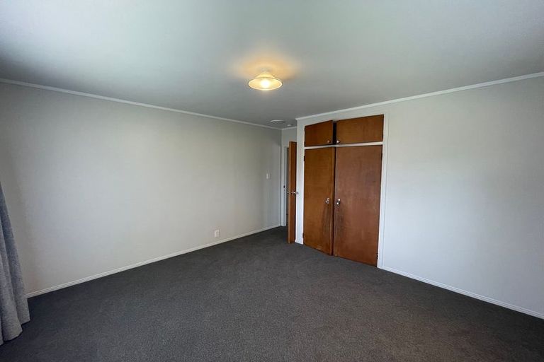 Photo of property in 8 Tatariki Street, Rosehill, Papakura, 2113