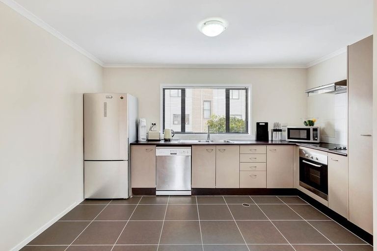 Photo of property in St Claire Village, 227/172 Mcleod Road, Te Atatu South, Auckland, 0610