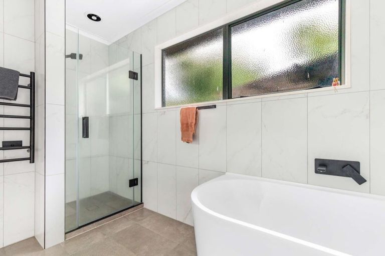 Photo of property in 48 Iles Road, Lynmore, Rotorua, 3010