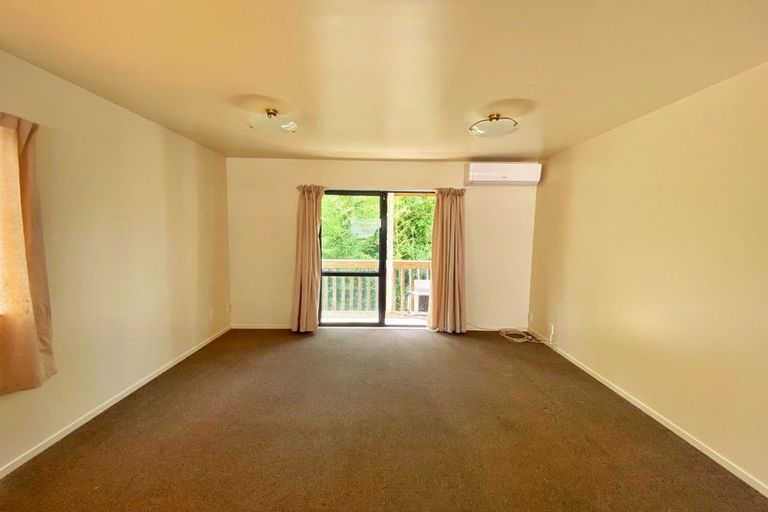 Photo of property in 27 Glendene Avenue, Glendene, Auckland, 0602