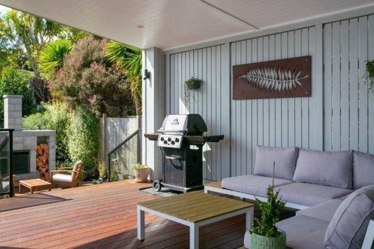 Photo of property in 206a Lake Terrace, Hilltop, Taupo, 3330