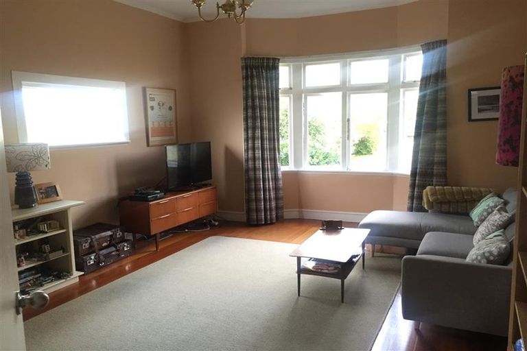 Photo of property in 47 Eden Street, Island Bay, Wellington, 6023