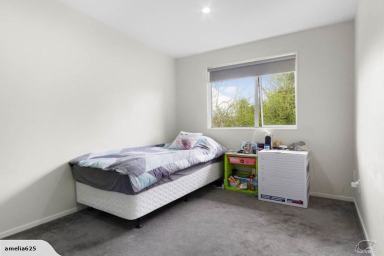 Photo of property in 7/45a Swanson Road, Henderson, Auckland, 0610