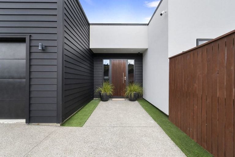 Photo of property in 34 Freedom Drive, Kelvin Grove, Palmerston North, 4414