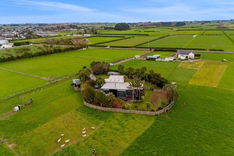 Photo of property in 82 Mawhitiwhiti Road, Normanby, Hawera, 4675