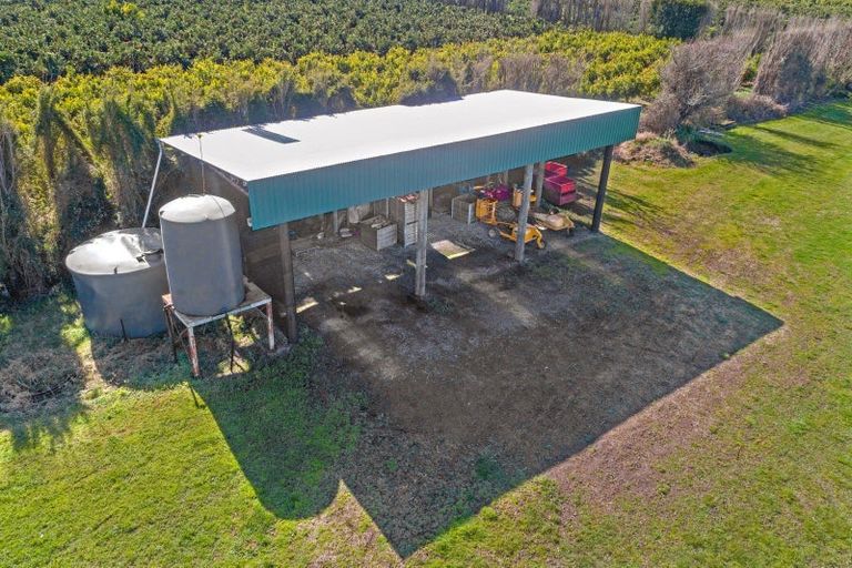 Photo of property in 32 Patutahi Road, Patutahi, Gisborne, 4072