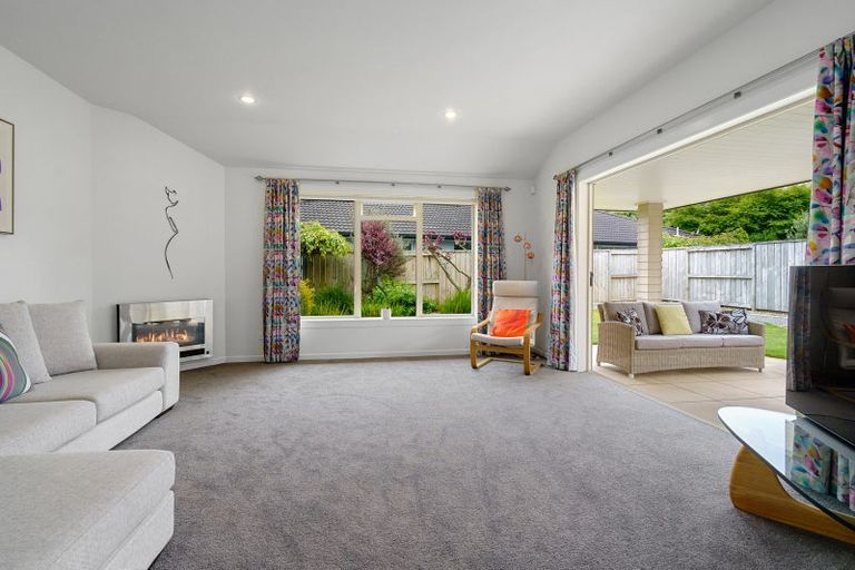 Photo of property in 7 Norfolk Drive, Cambridge, 3434