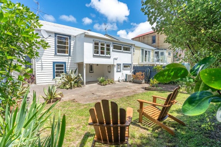 Photo of property in 36 Aro Street, Aro Valley, Wellington, 6021