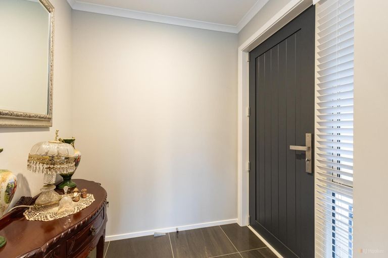 Photo of property in 16 Tancred Street, Geraldine, 7930