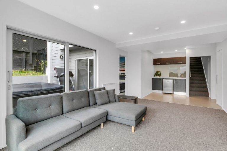 Photo of property in 51 St Michaels Avenue, Point Chevalier, Auckland, 1022