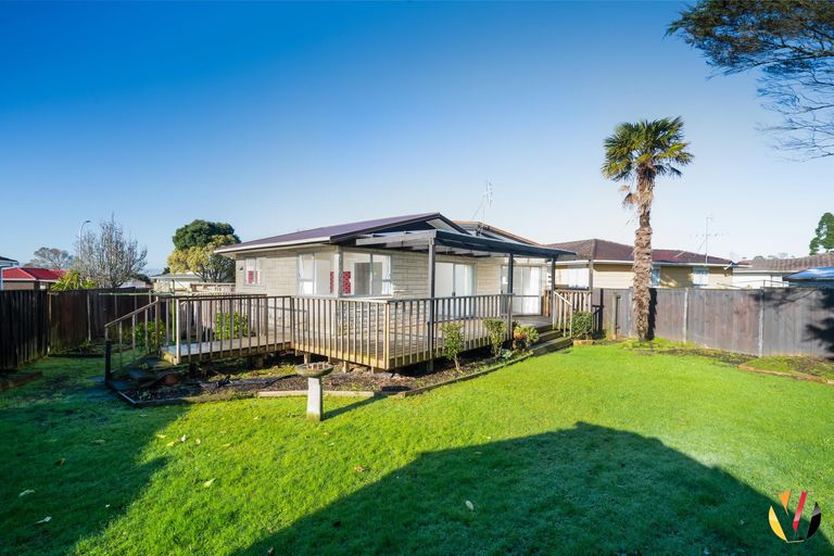 Photo of property in 14 Gambare Place, Wattle Downs, Auckland, 2103