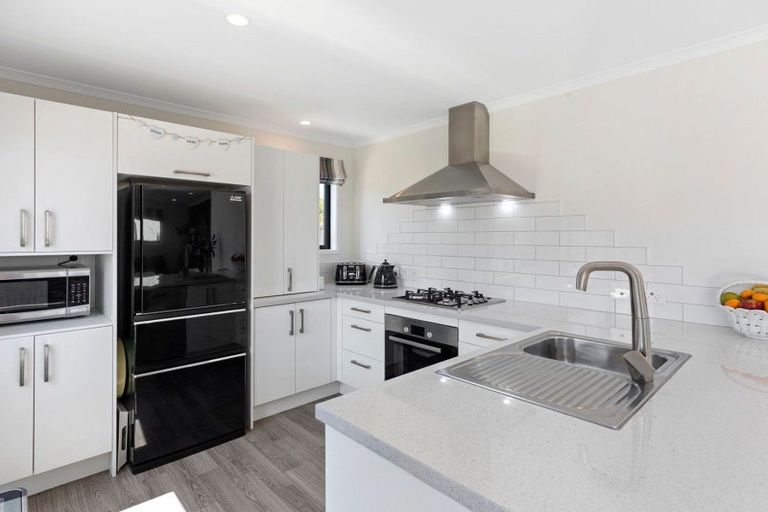 Photo of property in 36a Oceanview Road, Mount Maunganui, 3116