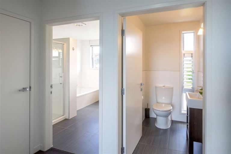 Photo of property in 24 Okarito Avenue, Levin, 5510