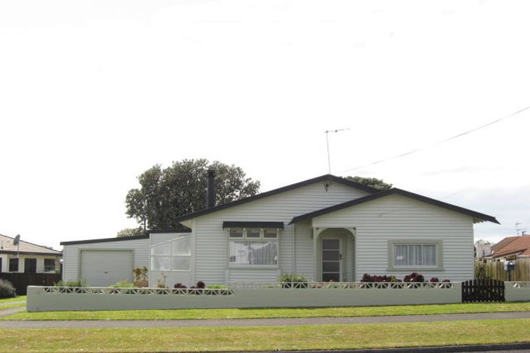 Photo of property in 49 Murray Street, Bell Block, New Plymouth, 4312
