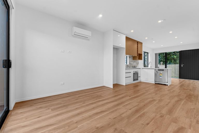 Photo of property in 22d Justamere Place, Weymouth, Auckland, 2103