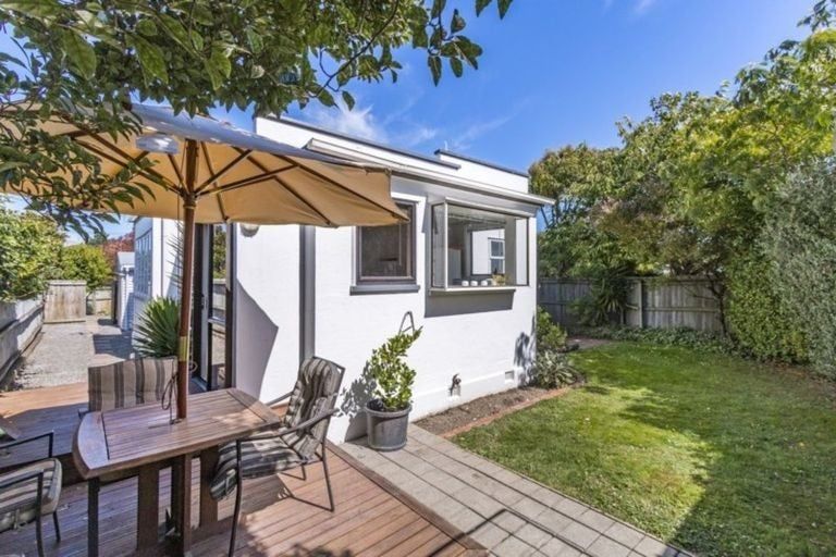 Photo of property in 2 Swynford Lane, Spreydon, Christchurch, 8024