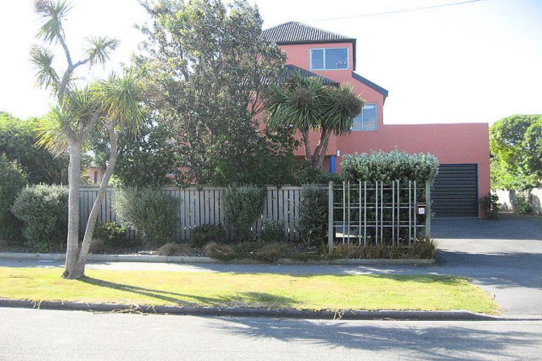 Photo of property in 2/15 Plover Street, Southshore, Christchurch, 8062